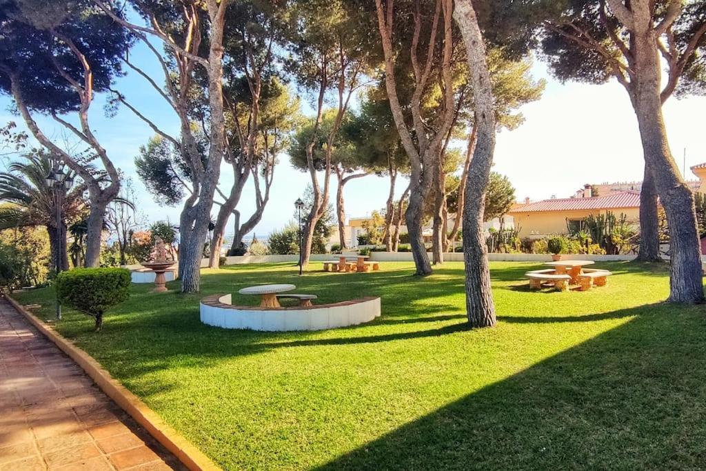 トレモリノスApartamento Con Vistas Al Mar En Puerto Marinaアパートメント エクステリア 写真